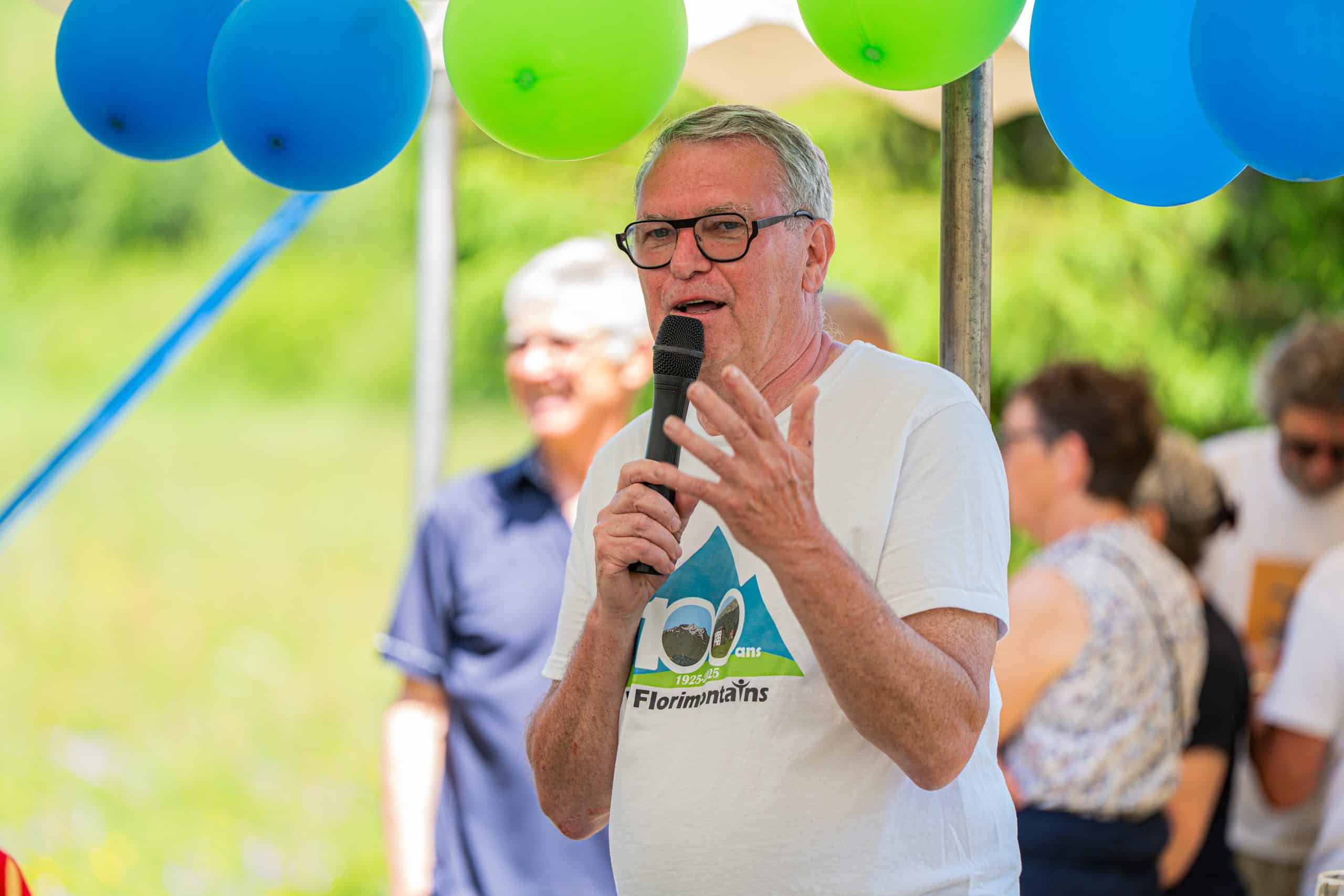 Plantation d'un arbre symbolique, 100 ans des Florimontains