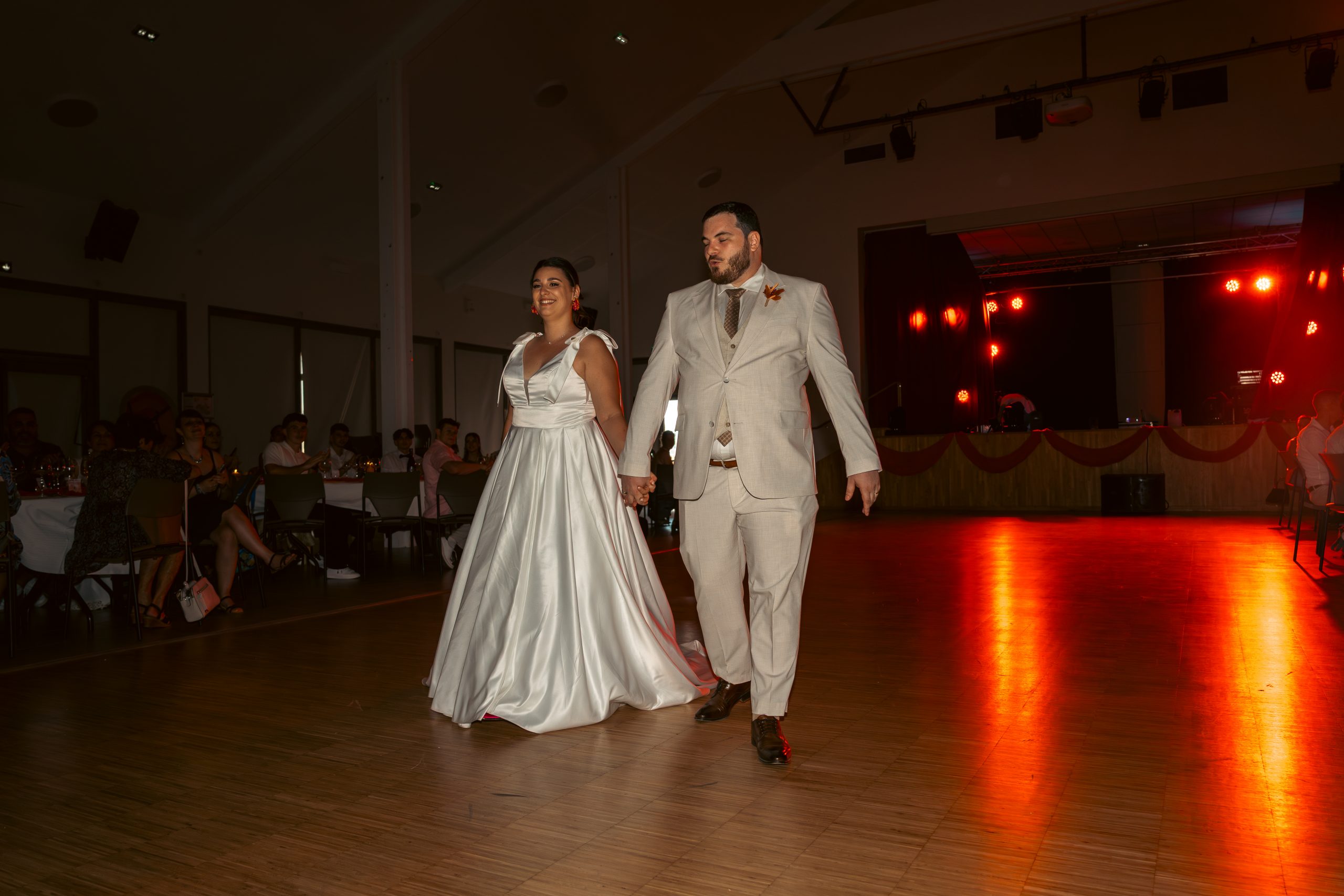 Les mariés Karine et Valentin, souvenir de leur journée à Bourg-en-Bresse